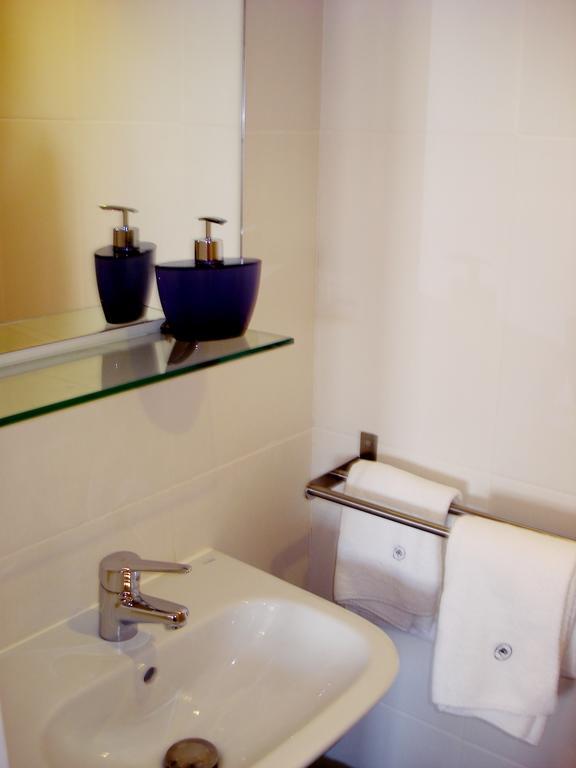 Tm Guest House Guimarães Rum bild